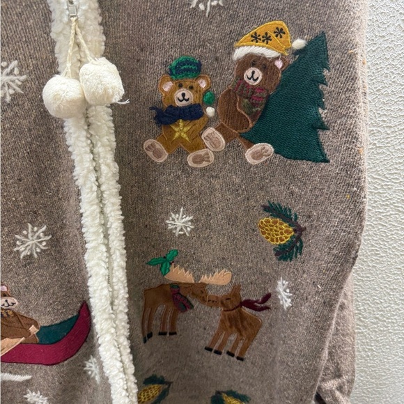 Lemon Grass Winter Motif Sweater - Picture 4 of 7